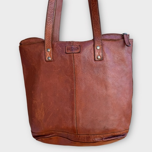 Vilenca Holland Zip Tote - Picture 4 of 11